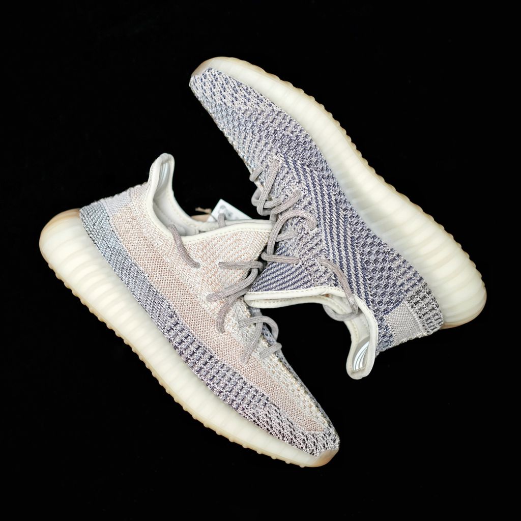 EI -Yzy 350 V2 Ash Pearl Sneaker