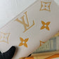 EI -New Wallets LUV 107
