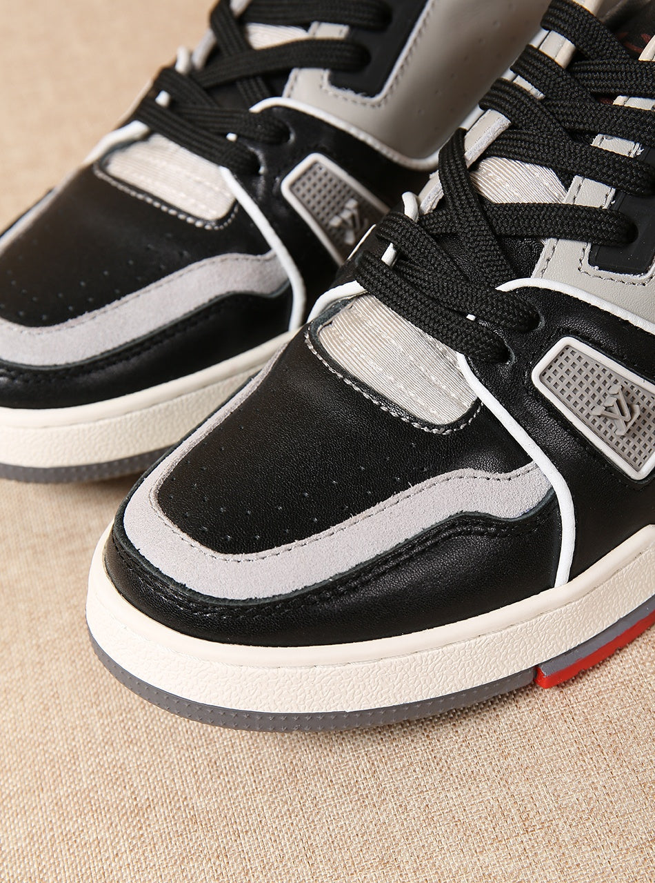 EI -LUV SurfaCE In CEnogram Black Gray Sneaker