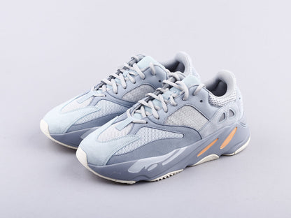 EI -Yzy 700 Inertia Sneaker