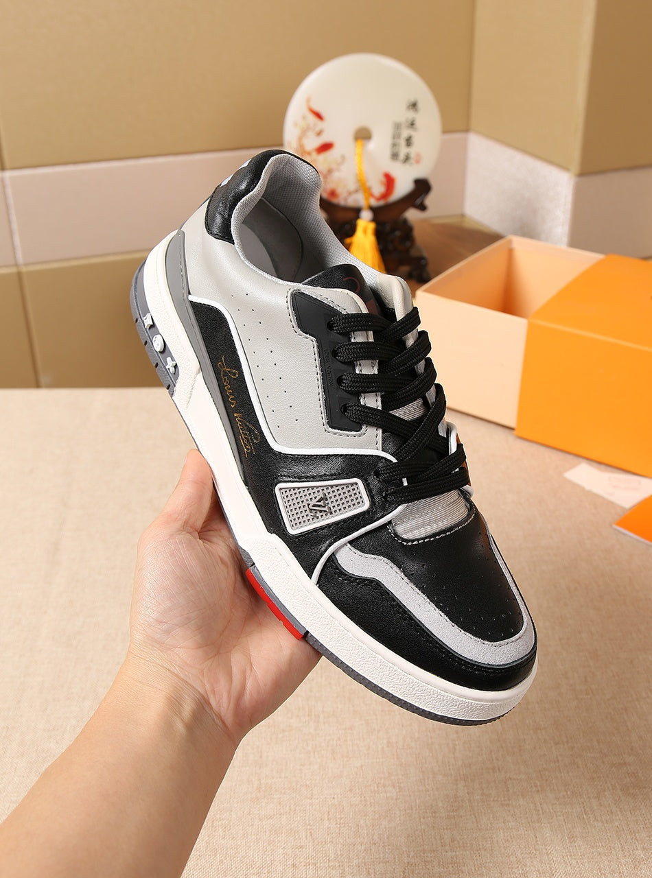 EI -LUV SurfaCE In CEnogram Black Gray Sneaker