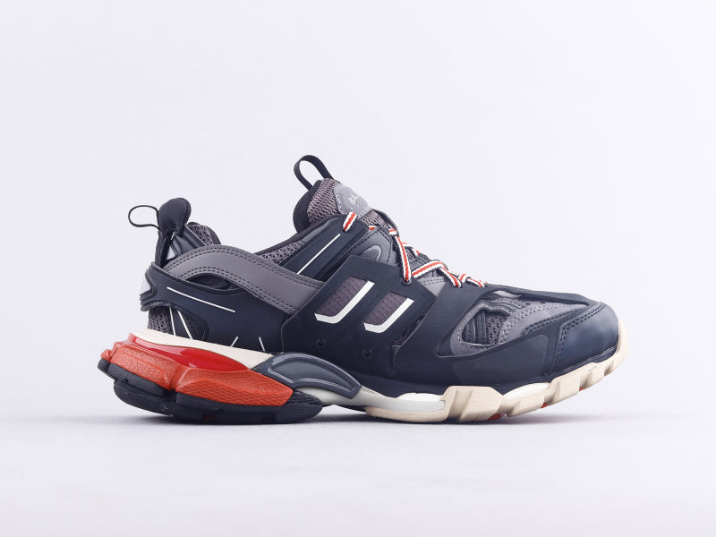 EI -Bla Track Three Generations Sneaker