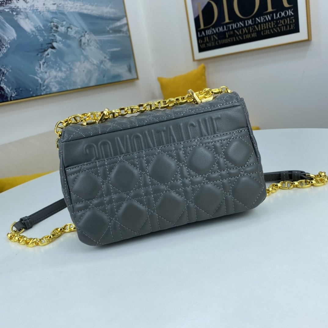 EI - Top Handbags DIR 071