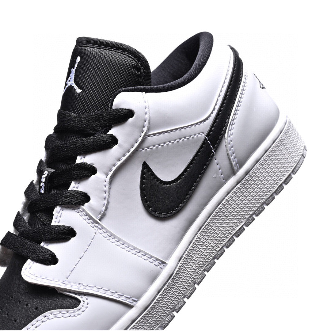 EI -AJ1 low black and white panda