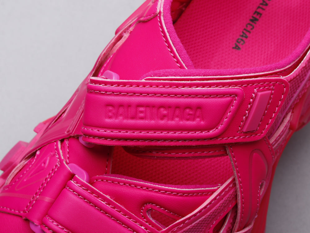 EI -Bla Track Sandals Pink Sneaker