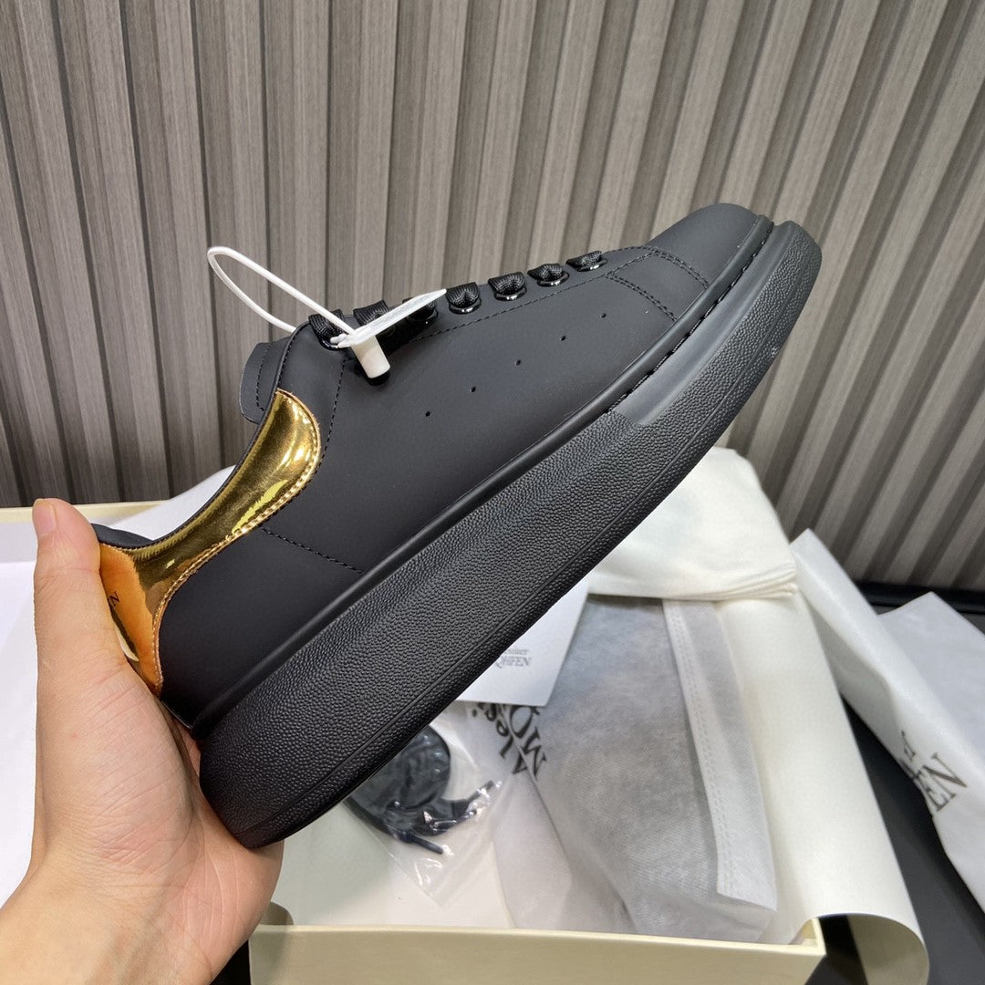 Alexander McQueen Oversized Sneaker Black/Gold For Men