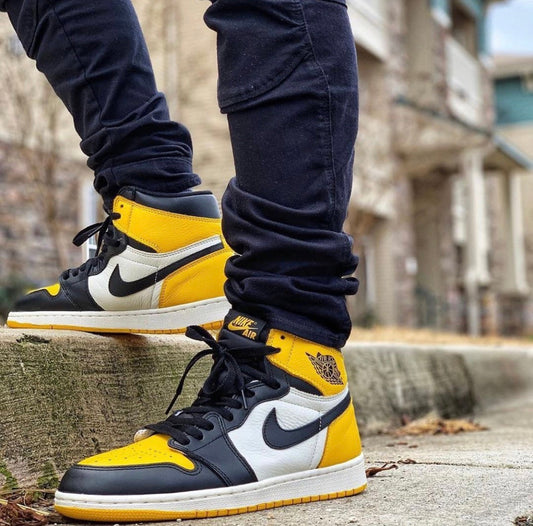 EI -AJ1 Yellow Toe