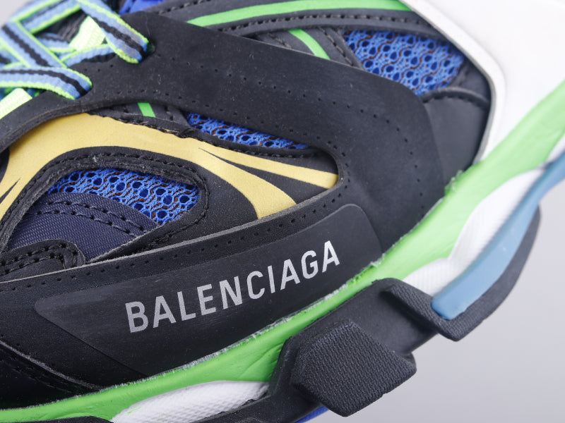 EI -Bla Track Three Generations Sneaker