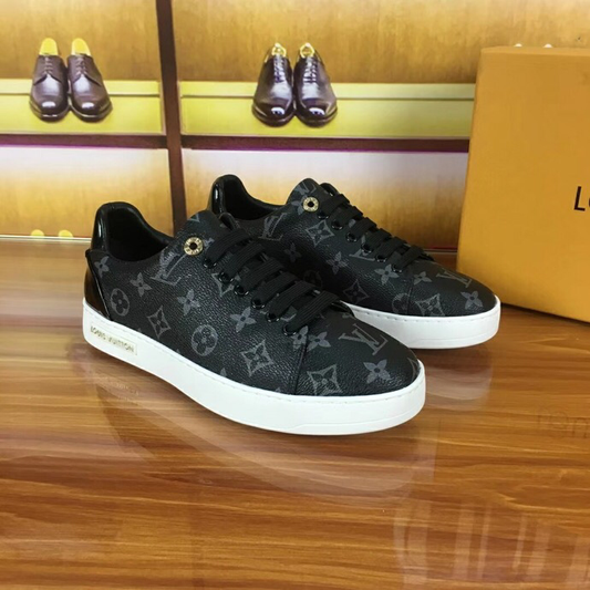 EI -New Arrival Luv Sneaker 047