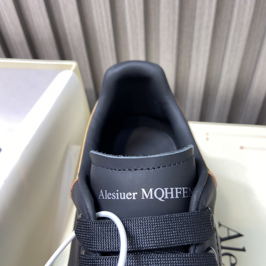 Alexander McQueen Oversized Sneaker Black/Gold For Men