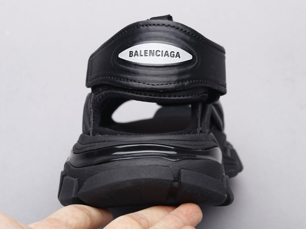 EI -Bla Track Sandals Black Sneaker